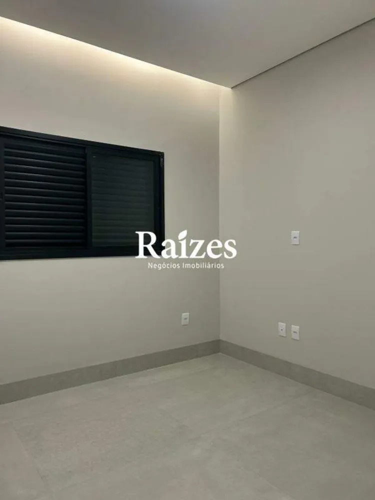 Casa, 3 quartos, 164 m² - Foto 1