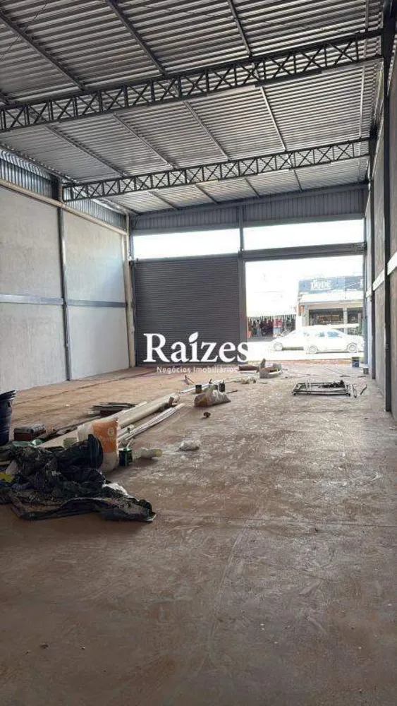 Depósito-Galpão, 250 m² - Foto 1