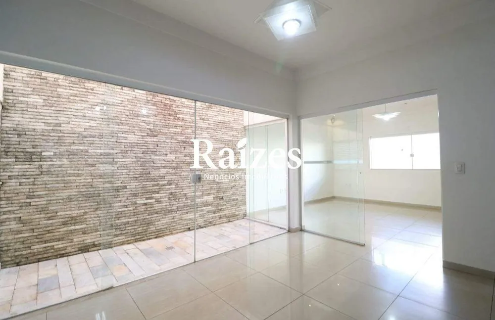 Casa, 3 quartos, 180 m² - Foto 2