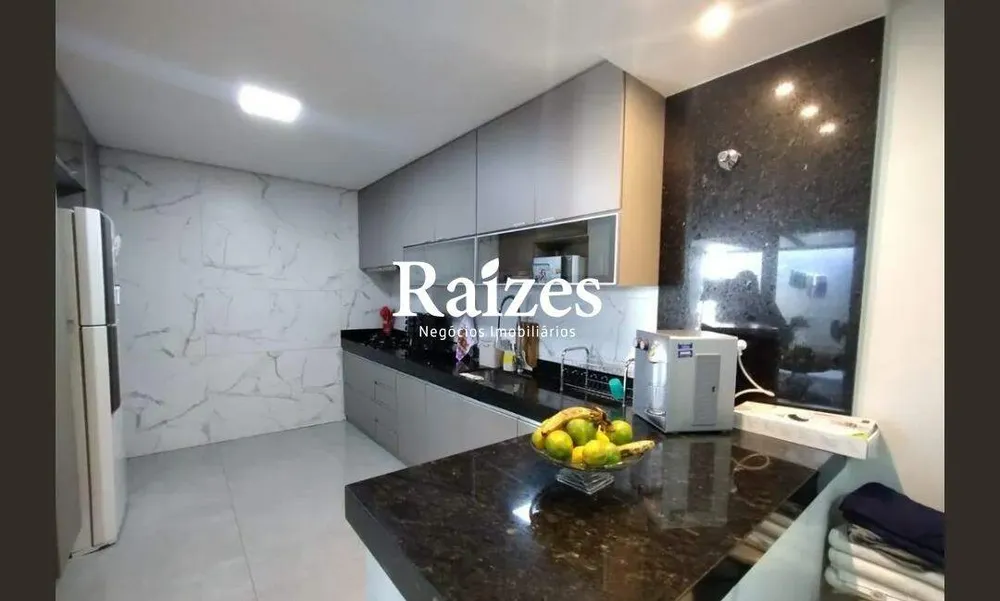 Casa, 4 quartos, 372 m² - Foto 2