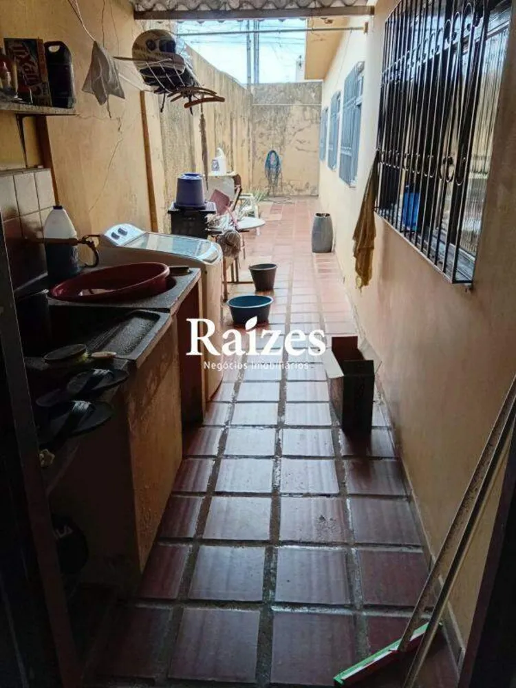 Casa, 6 quartos, 296 m² - Foto 3