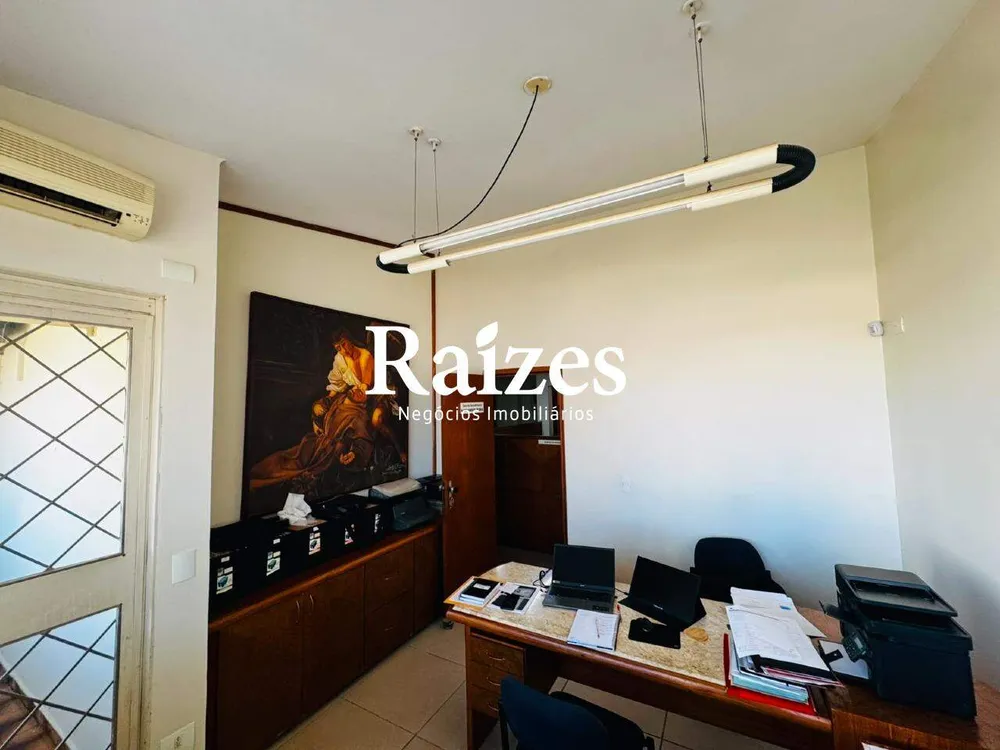 Casa, 8 quartos, 340 m² - Foto 1