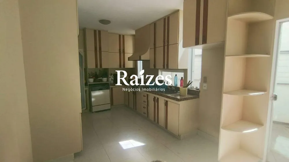 Casa, 3 quartos, 277 m² - Foto 1