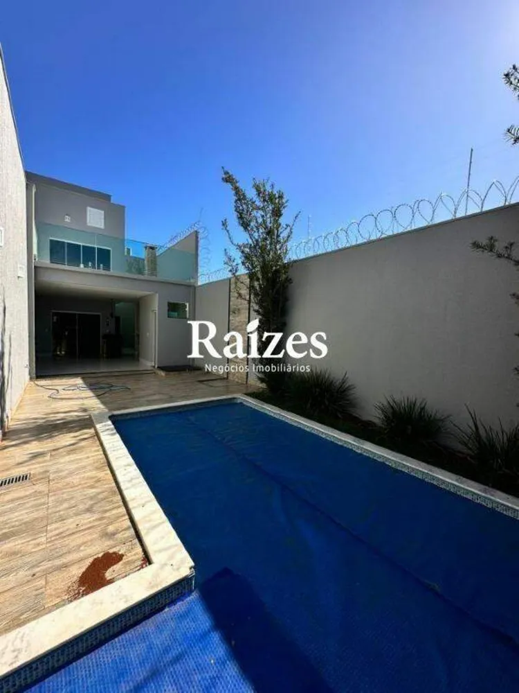 Casa, 4 quartos, 320 m² - Foto 1