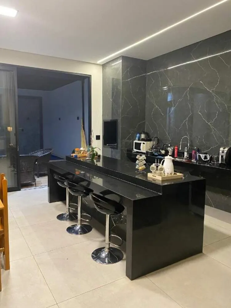 Casa, 3 quartos, 172 m² - Foto 4