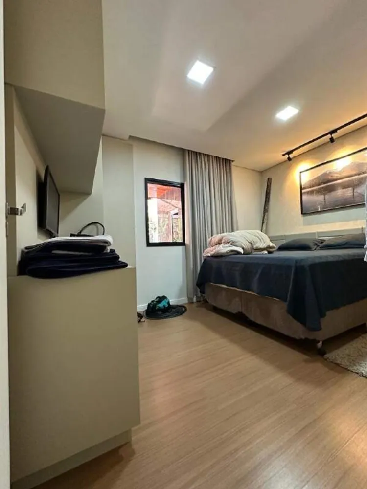 Casa, 3 quartos, 233 m² - Foto 4