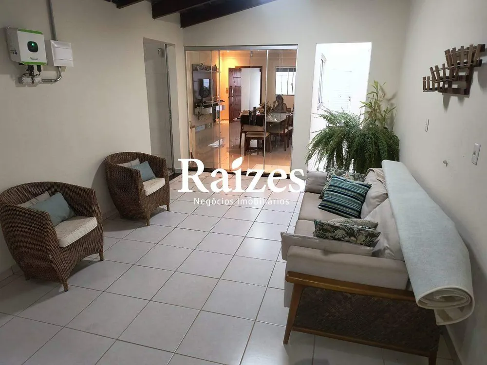Casa, 3 quartos, 235 m² - Foto 4
