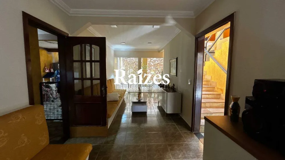 Sobrado, 6 quartos, 400 m² - Foto 4