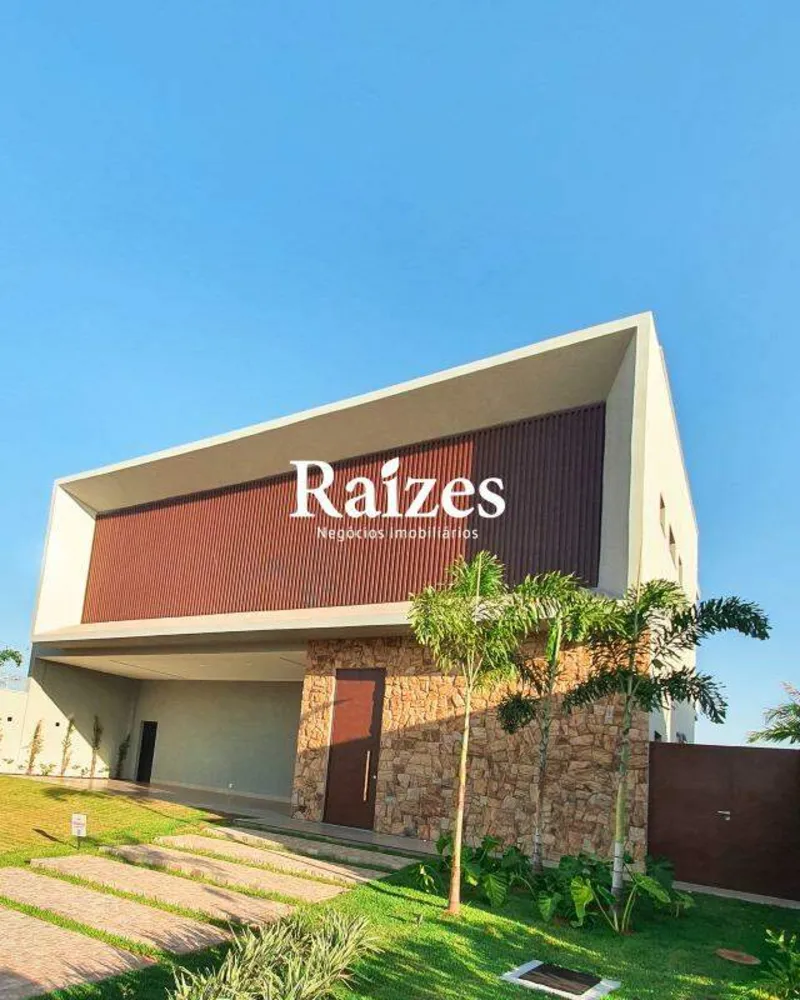 Casa, 4 quartos, 422 m² - Foto 1