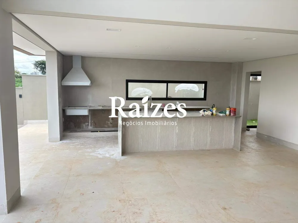 Casa, 3 quartos, 229 m² - Foto 1