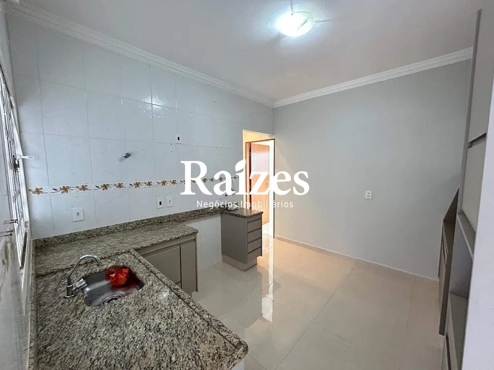 Casa, 4 quartos, 170 m² - Foto 3