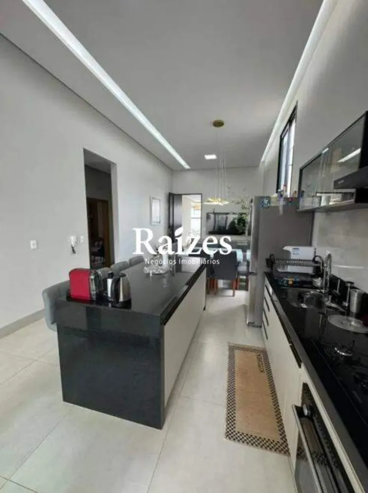 Casa, 3 quartos, 170 m² - Foto 2