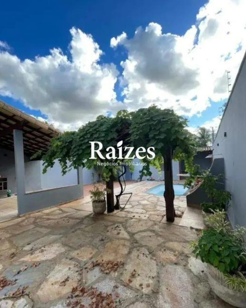 Casa, 3 quartos, 260 m² - Foto 1