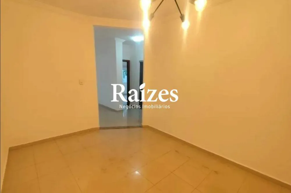 Casa, 3 quartos, 260 m² - Foto 2