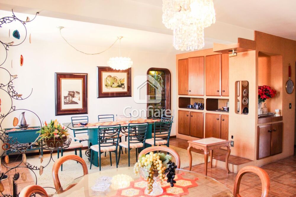 Apartamento à venda com 5 quartos, 264m² - Foto 2