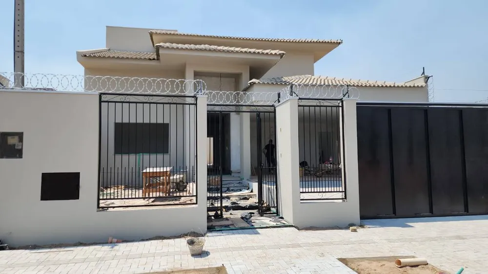 Casa, 3 quartos, 216 m² - Foto 1