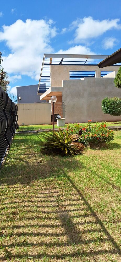 Casa, 4 quartos, 301 m² - Foto 1