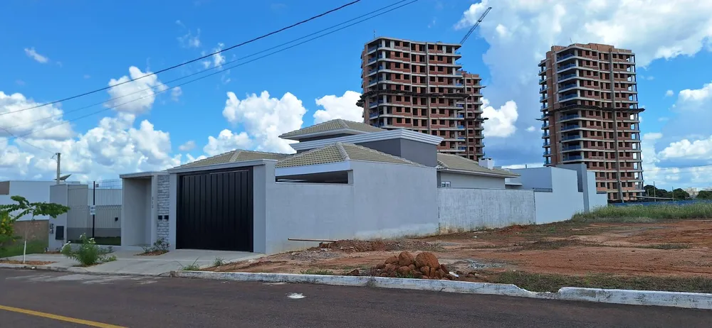 Casa, 3 quartos, 213 m² - Foto 1