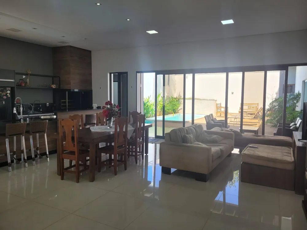 Casa, 3 quartos, 246 m² - Foto 3