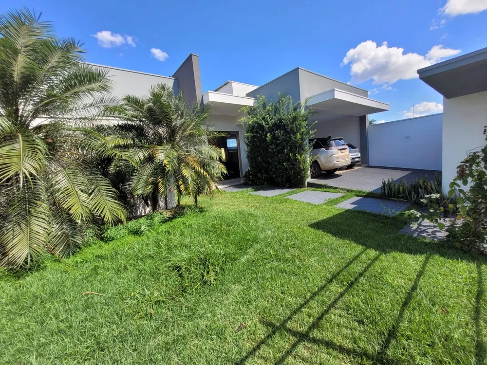Casa, 3 quartos, 246 m² - Foto 2