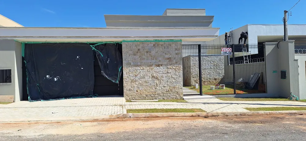 Casa, 3 quartos, 204 m² - Foto 1