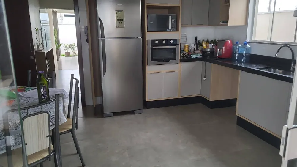 Casa, 3 quartos, 286 m² - Foto 4