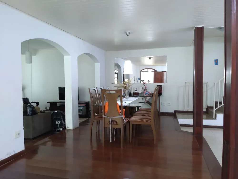 Sobrado, 4 quartos, 251 m² - Foto 1