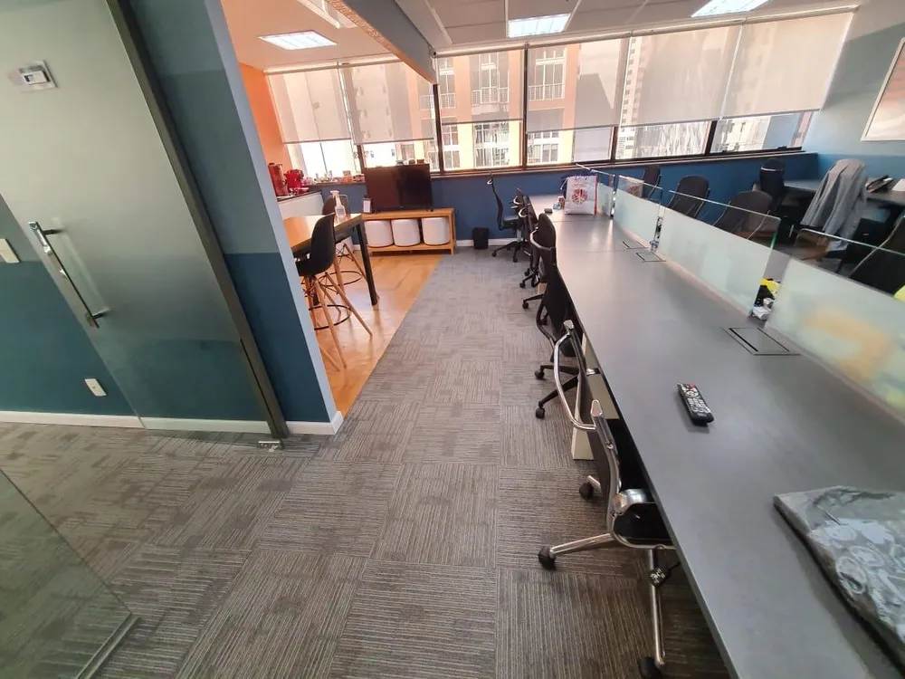 Sala-Conjunto, 300 m² - Foto 1