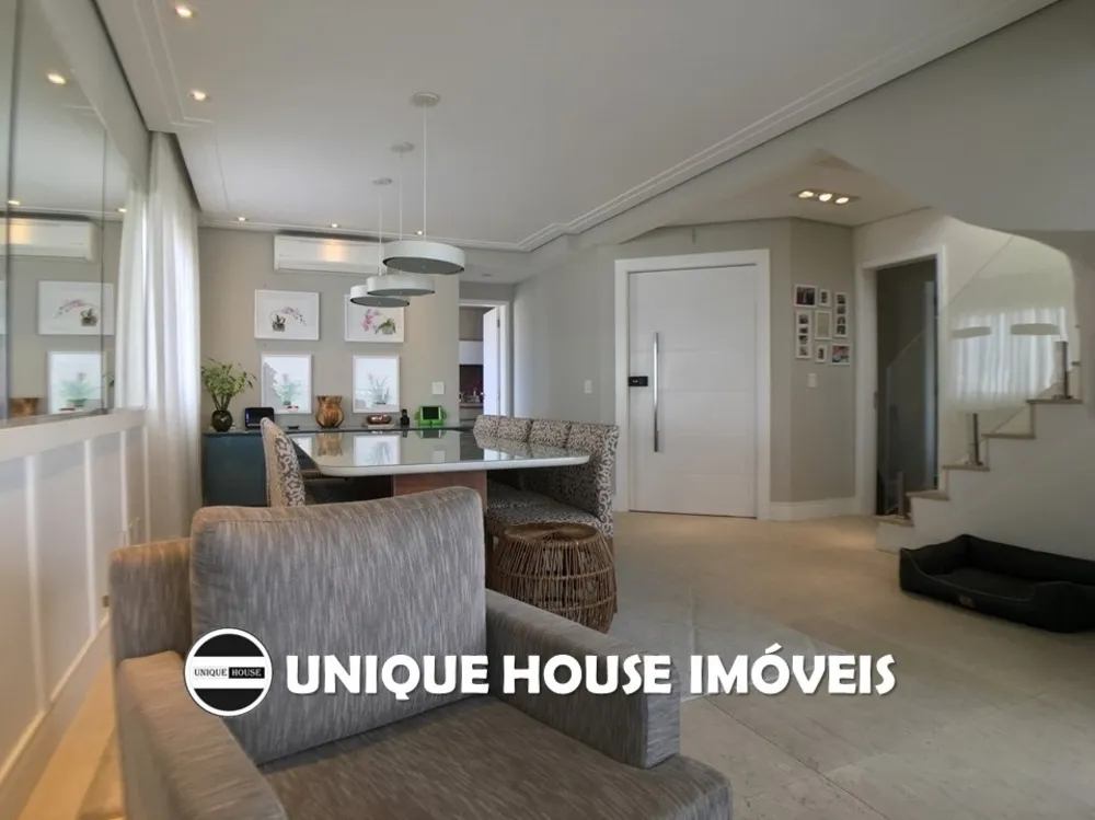 Cobertura, 3 quartos, 238 m² - Foto 1