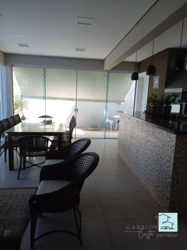 Casa, 4 quartos, 290 m² - Foto 13