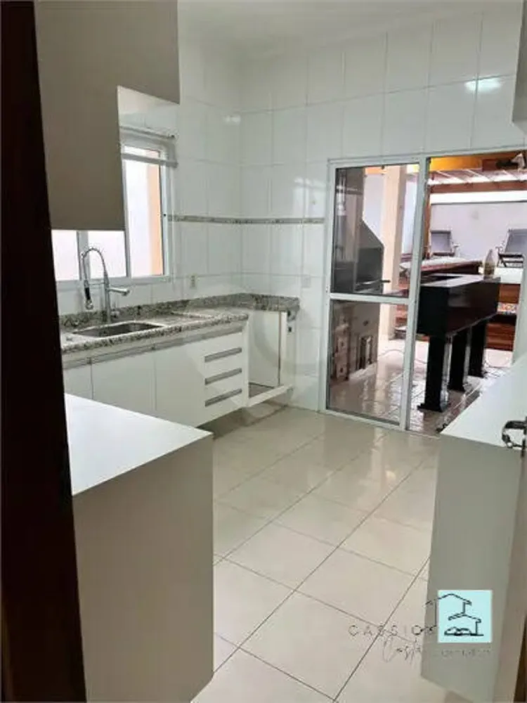 Casa, 3 quartos, 220 m² - Foto 9