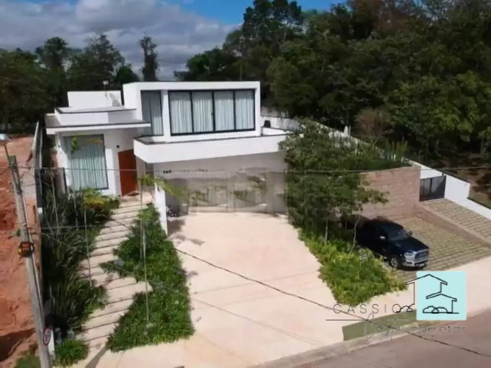 Casa, 3 quartos, 317 m² - Foto 1