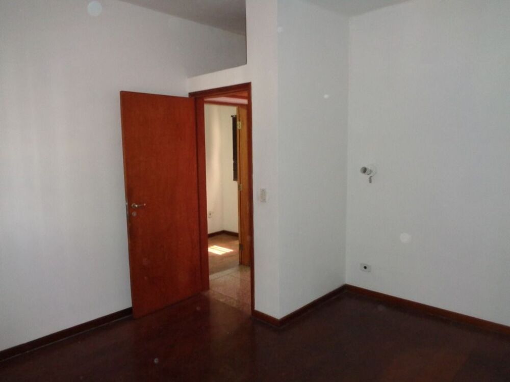 Casa, 3 quartos, 250 m² - Foto 14