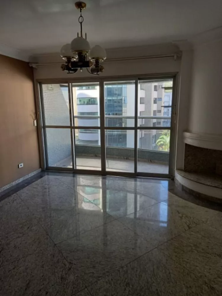 Apartamento à venda com 3 quartos, 134m² - Foto 4