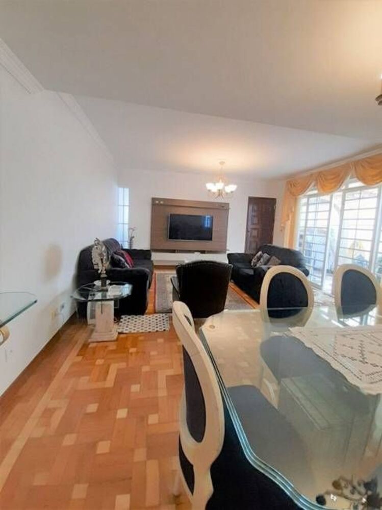 Casa, 4 quartos, 250 m² - Foto 1