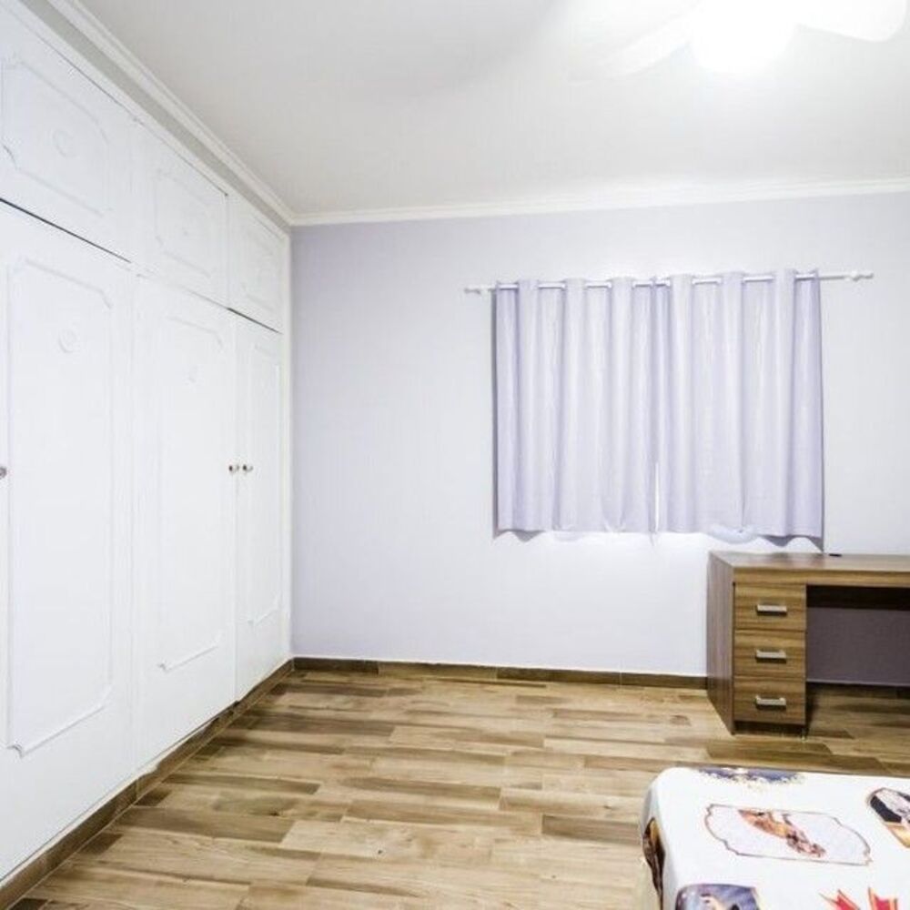 Casa, 3 quartos, 243 m² - Foto 2