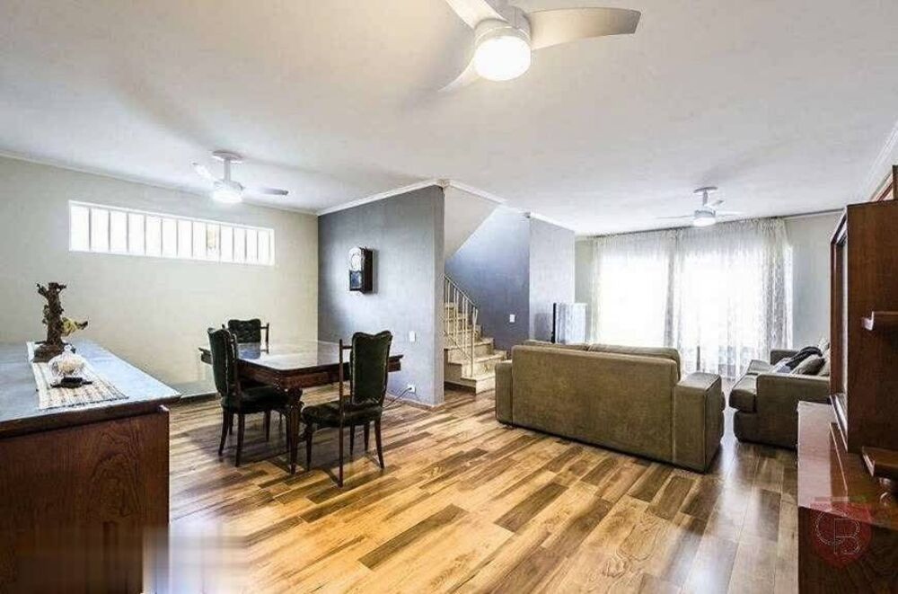 Casa, 3 quartos, 243 m² - Foto 1