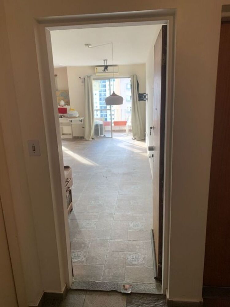 Apartamento à venda com 1 quarto, 45m² - Foto 2