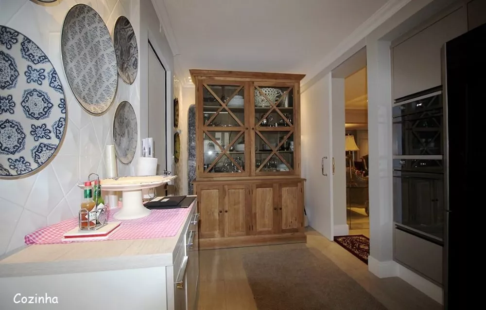 Apartamento, 3 quartos, 157 m² - Foto 2