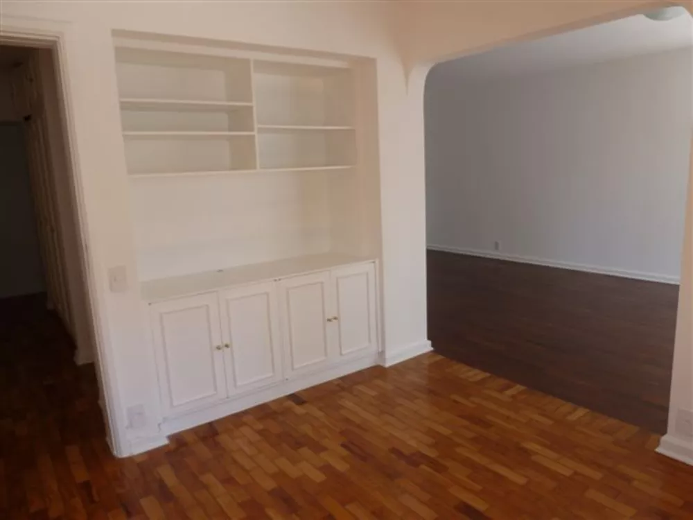 Apartamento para alugar com 3 quartos, 155m² - Foto 3