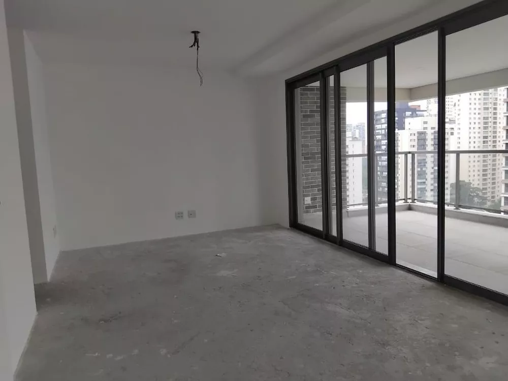 Apartamento à venda com 3 quartos, 141m² - Foto 3