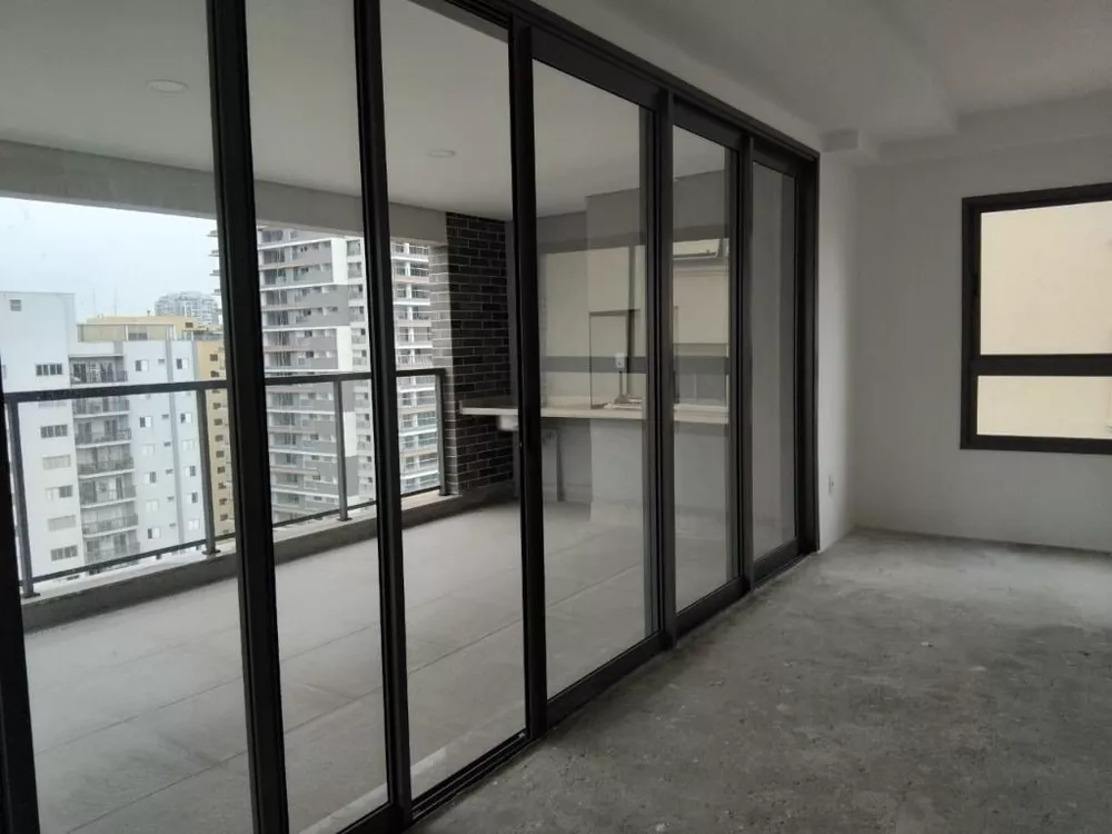 Apartamento à venda com 3 quartos, 141m² - Foto 2