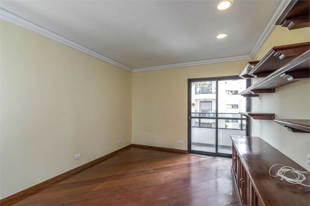 Apartamento, 4 quartos, 220 m² - Foto 1
