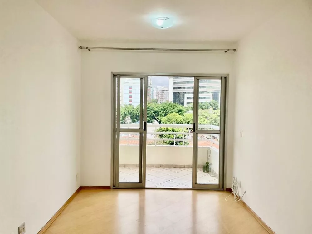 Apartamento para alugar com 1 quarto, 45m² - Foto 2