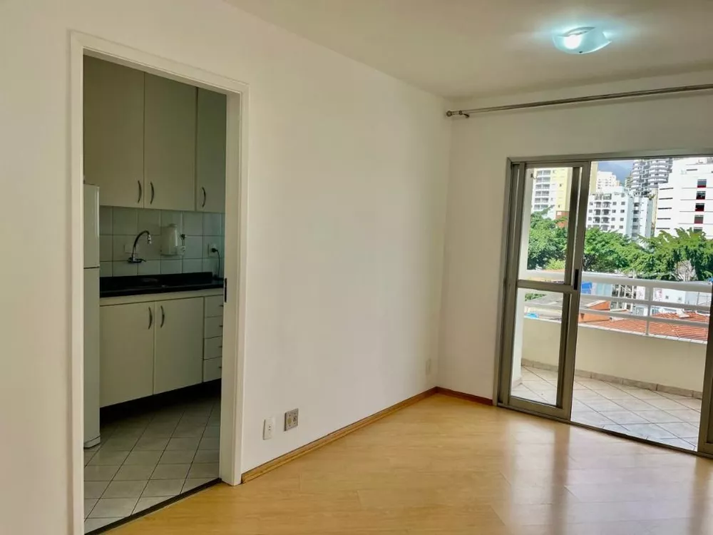 Apartamento para alugar com 1 quarto, 45m² - Foto 4