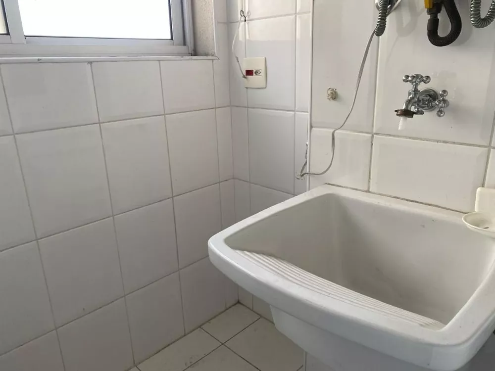 Apartamento à venda com 2 quartos, 75m² - Foto 6