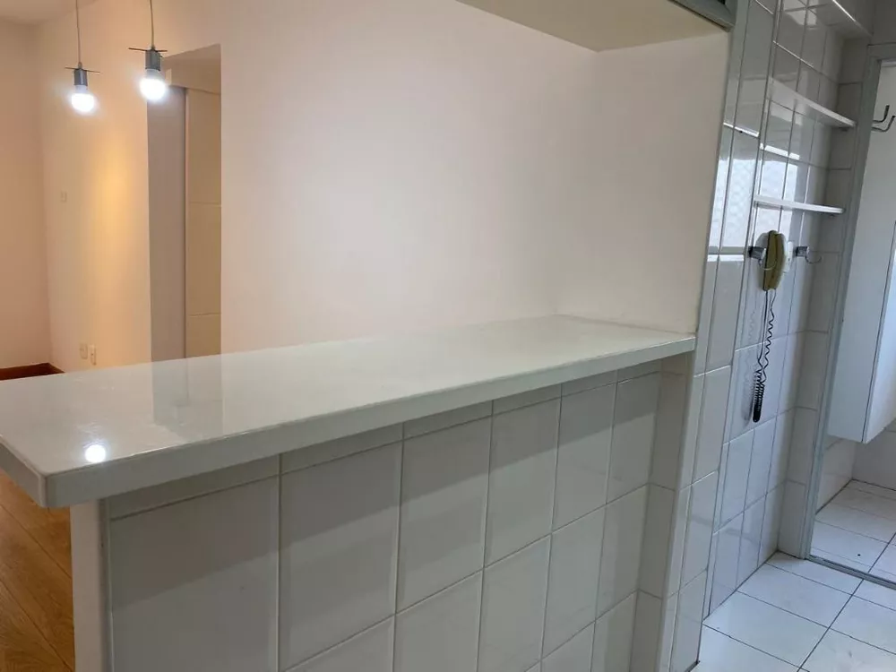 Apartamento à venda com 2 quartos, 75m² - Foto 4