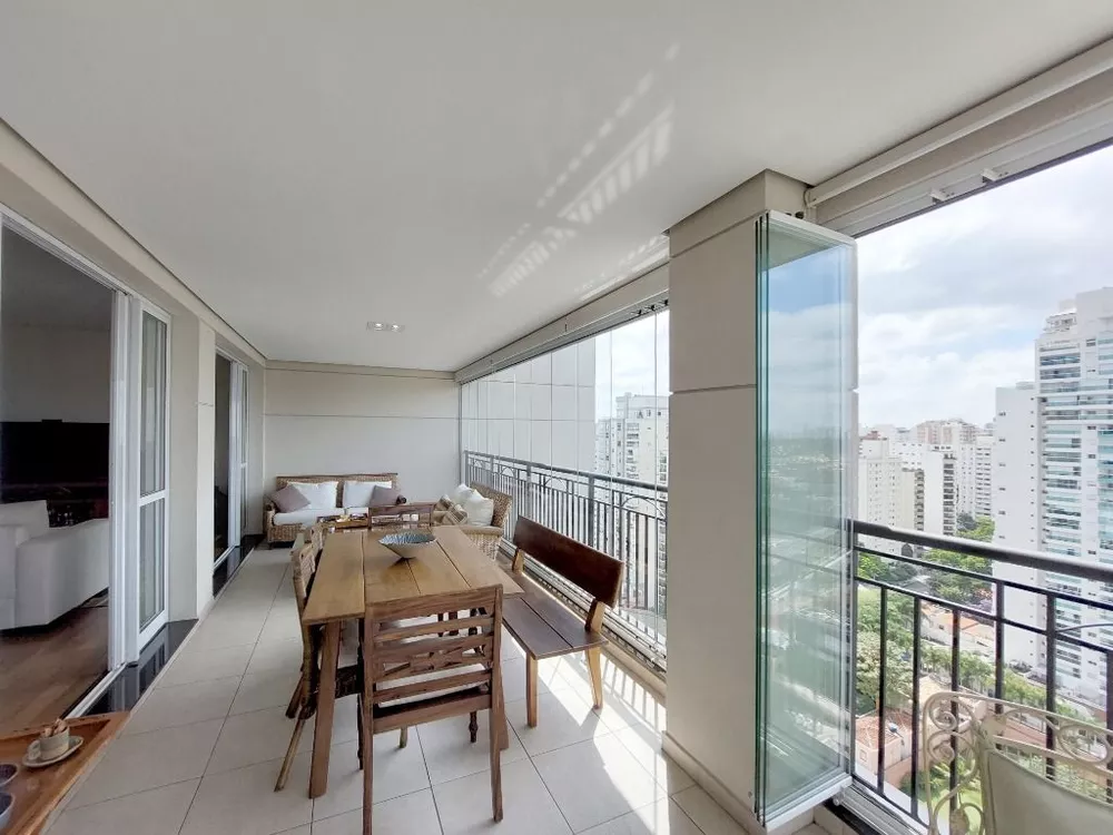 Apartamento à venda com 4 quartos, 258m² - Foto 3