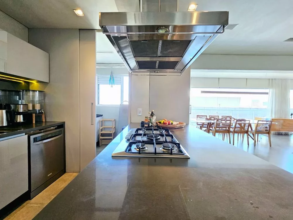Cobertura, 3 quartos, 230 m² - Foto 2
