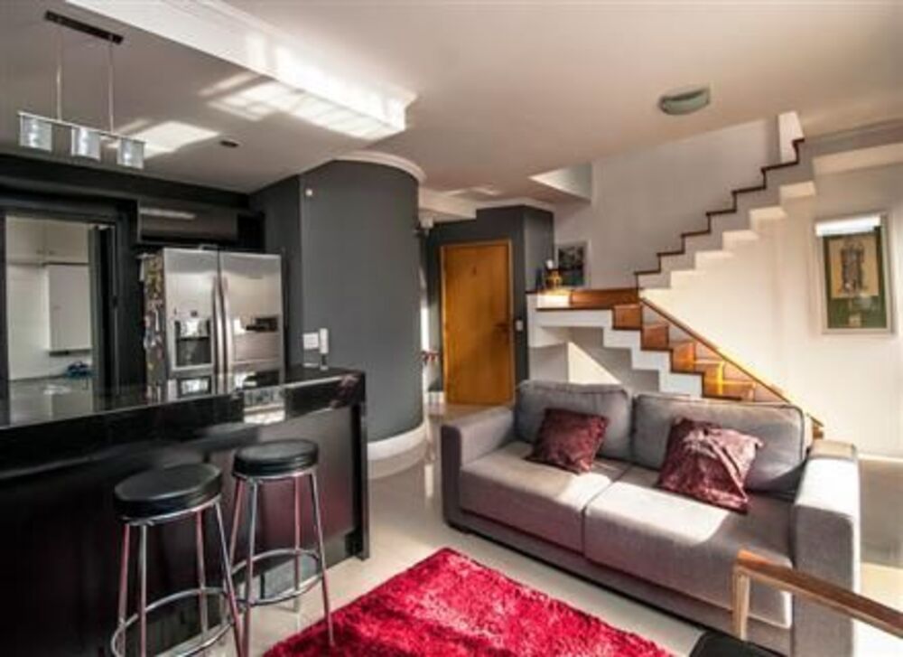Apartamento à venda com 2 quartos, 142m² - Foto 1